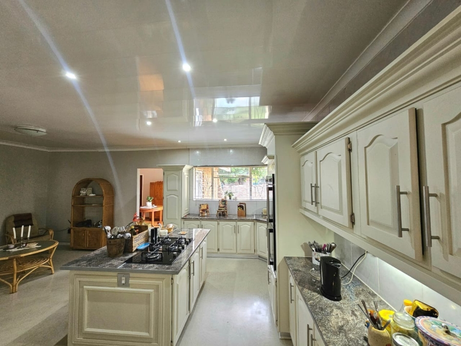 3 Bedroom Property for Sale in Miederpark North West